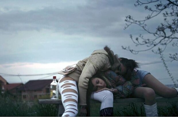 Clip (2012) - photo 14