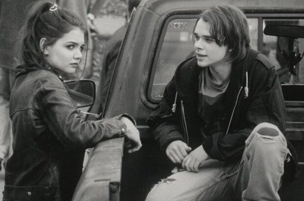 Disturbing Behavior (1998) - photo 2