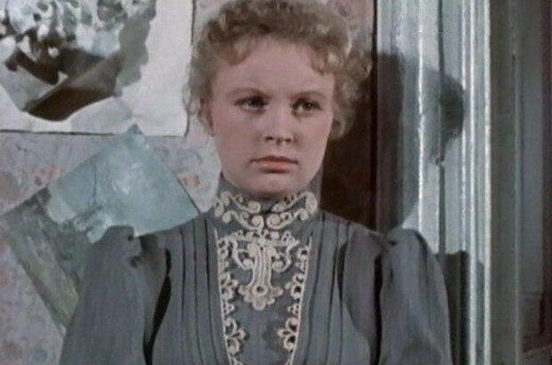 The Anna Cross (1954) - photo 8