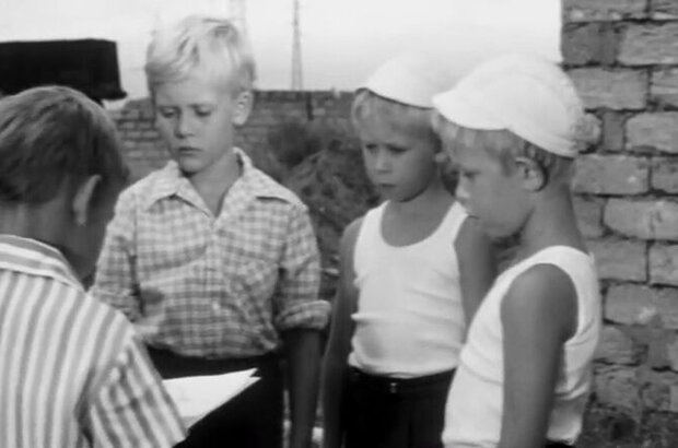 All hands on deck! (1970) - photo 5