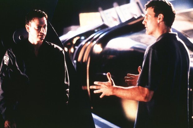 Impostor (2001) - photo 2