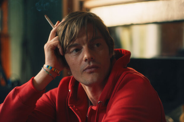 She Is Love (2022) - photo 11