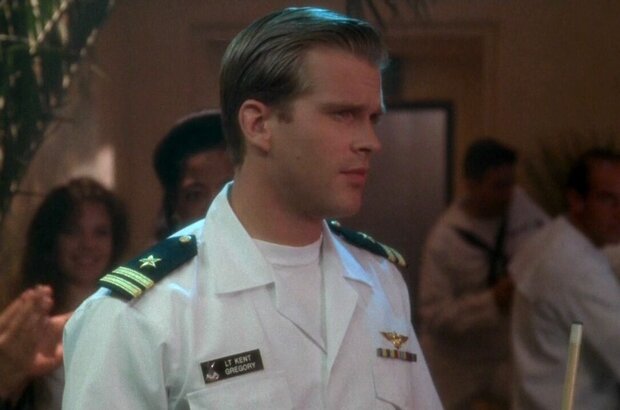 Hot Shots! (1991) - photo 3