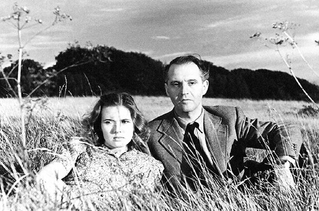 A Canterbury Tale (1944) - photo 2