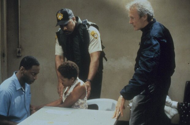 True Crime (1999) - photo 2