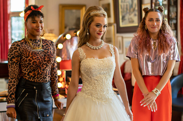 The Royal Treatment (2022) - photo 11