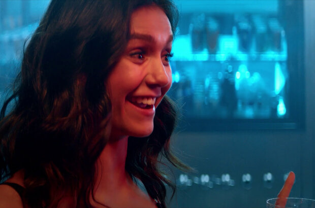Sick Girl (2023) - photo 6