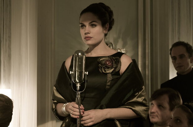 Bride Flight (2008) - photo 5