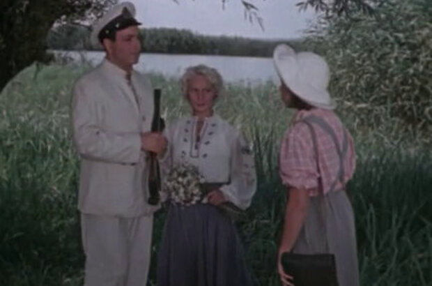 Girl from a lighthouse (1956) - photo 8