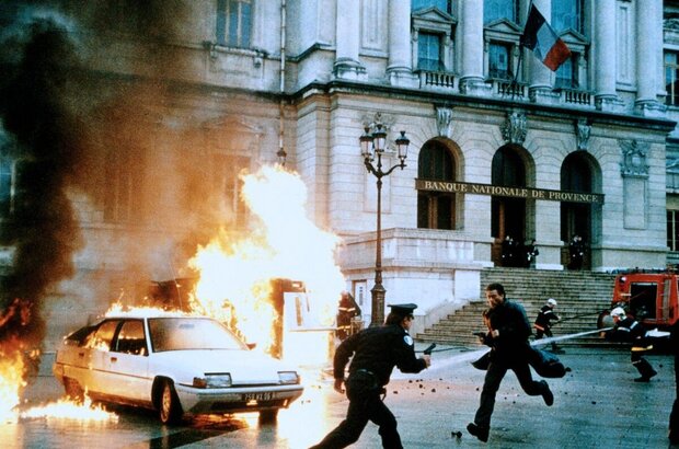 Maximum Risk (1996) - photo 8