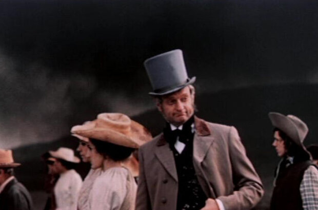 Armed and Dangerous (1977) - photo 3