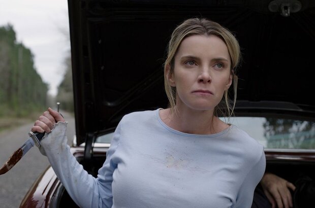 The Hunt (2020) - photo 1