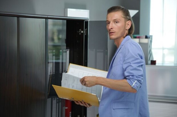 Office Romance. Our Time (2011) - photo 22