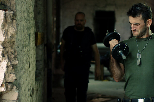 Devil (2011) - photo 7