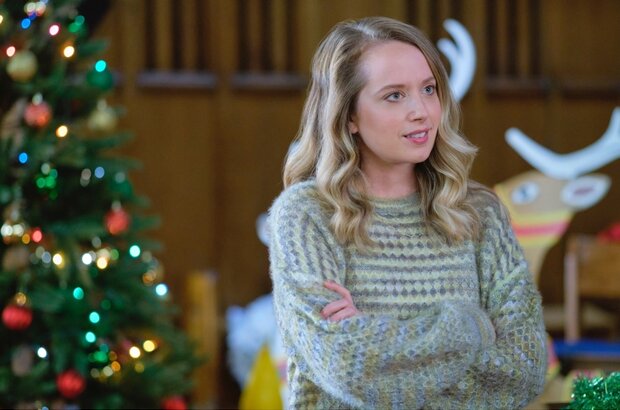 A Royal Queens Christmas (2021) - photo 8