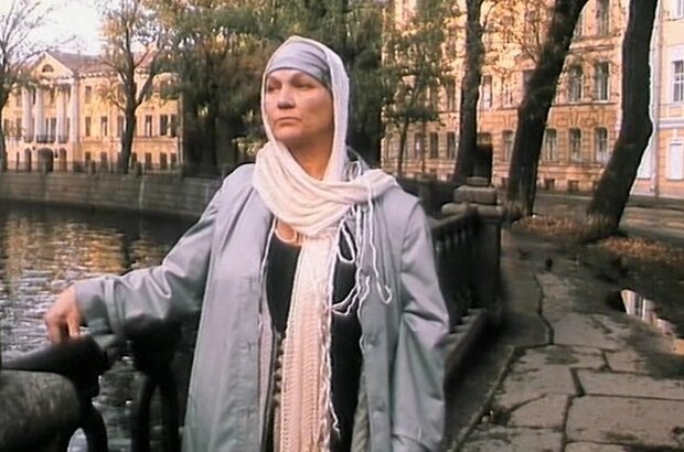 The Circus Burned Down and the Clowns Ran Away (1998) - photo 6