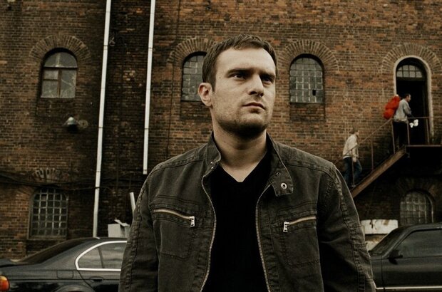 Reverse Motion (2010) - photo 4