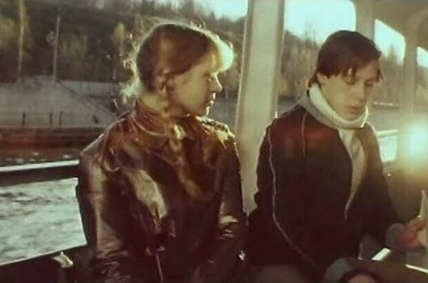 Everything's the Wrong Way (1981) - photo 3