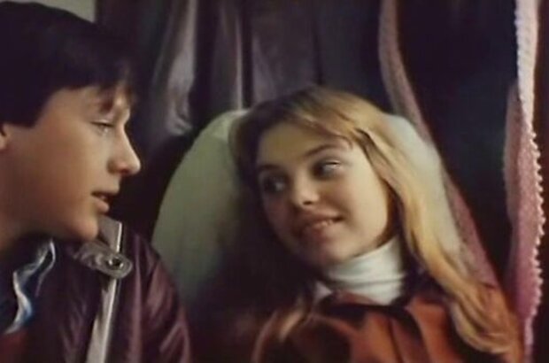 Everything's the Wrong Way (1981) - photo 7