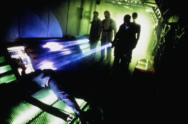 Alien Intruder (1993) - photo 4