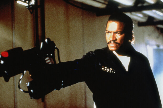 Alien Intruder (1993) - photo 5