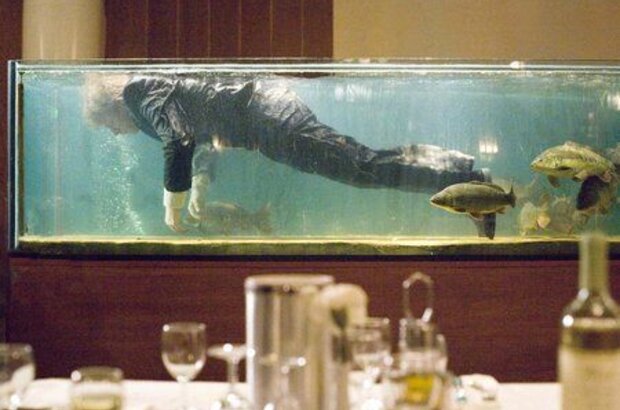 Waiter (2006) - photo 3