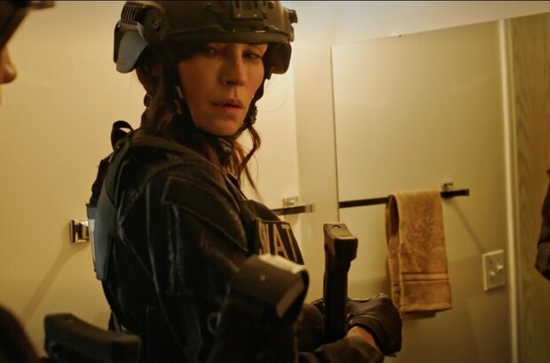 Dangerous (2021) - photo 12