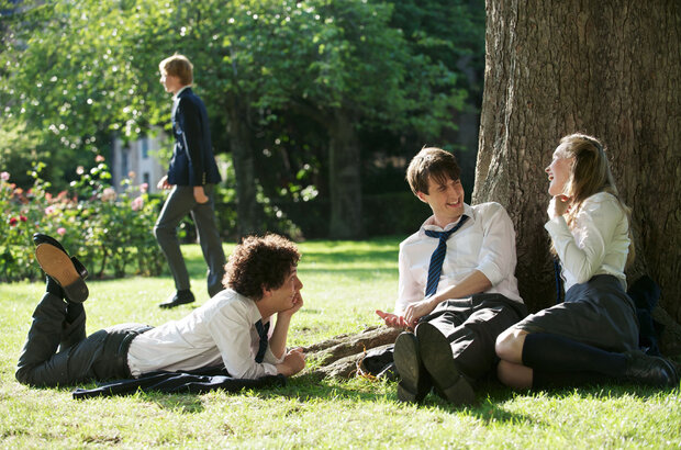 Me, Myself and Mum (2013) - photo 2
