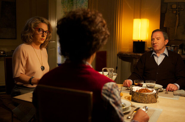 Me, Myself and Mum (2013) - photo 4