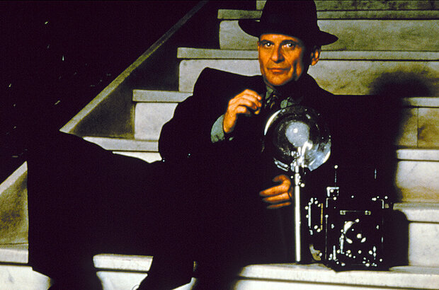 The Public Eye (1992) - photo 3