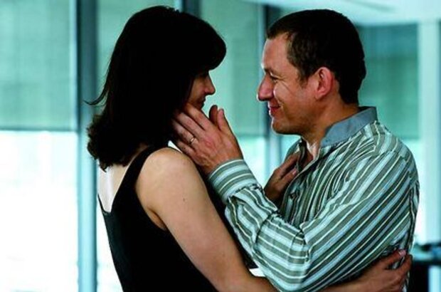 По ту сторону кровати (2008) - фото 6