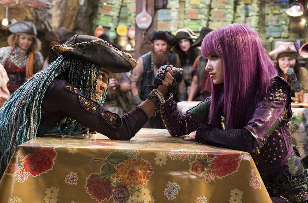 Descendants 2 (2017) - photo 6