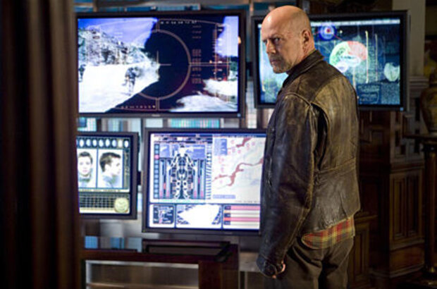 Surrogates (2009) - photo 1