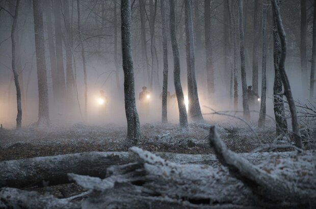Resistance (2021) - photo 8