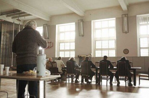 12 (2007) - photo 1