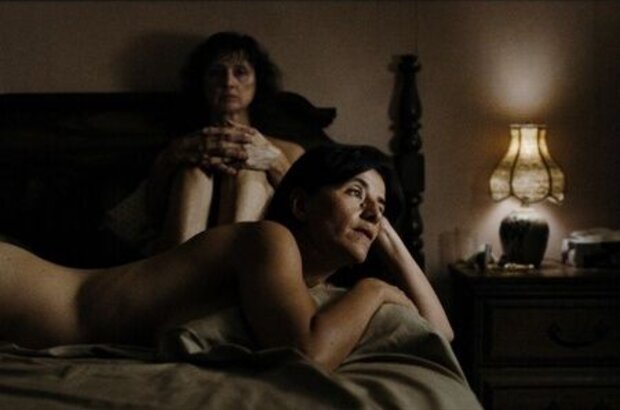 Vic + Flo Saw a Bear (2013) - photo 1