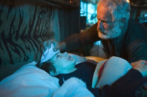 Hideaways (2011) - photo 18