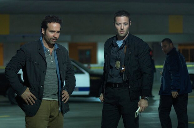 The Outsider (2014) - photo 2