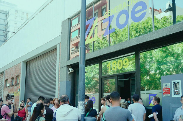 Illusions for Sale: The Rise and Fall of Generation Zoe (2024) - photo 6
