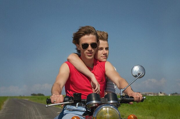 Summer of 85 (2020) - photo 3