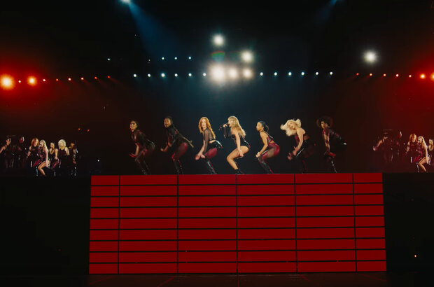 Тейлор Свифт: The Eras Tour (2023) - фото 3