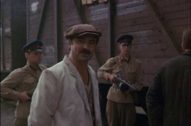 Перед рассветом (1989) - фото 12