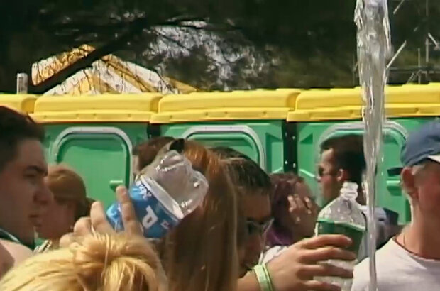 Woodstock 99: Peace Love and Rage (2021) - photo 8