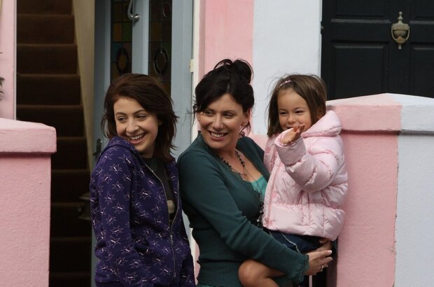 Angus, Thongs and Perfect Snogging (2008) - photo 8