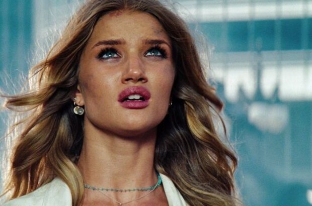 Трансформеры 3: Темная сторона Луны (2011) - фото 6