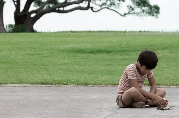 Boy (2010) - photo 6