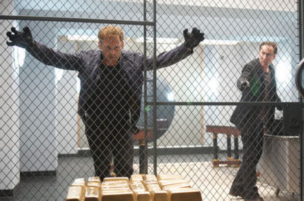 Stolen (2012) - photo 3