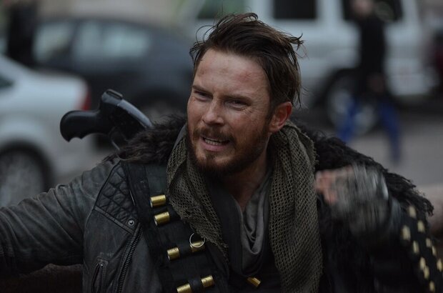COMA (2019) - photo 2