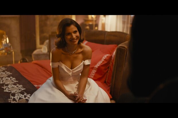 Love (2021) - photo 30