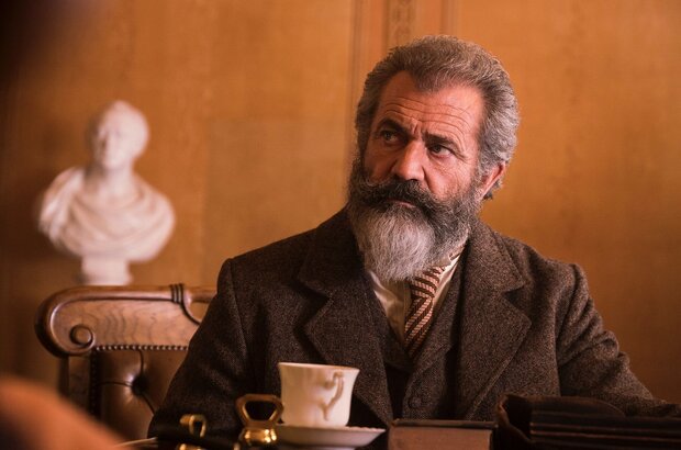The Professor and the Madman (2018) - photo 1